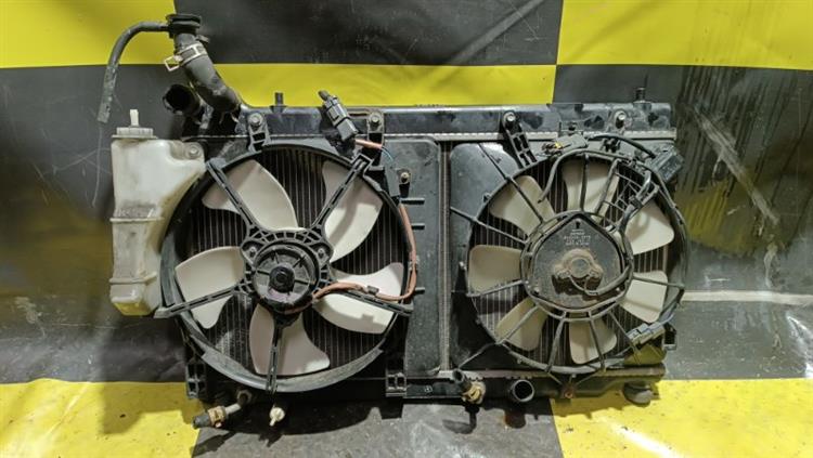 Радиатор основной Хонда Фит в Армавире 105259