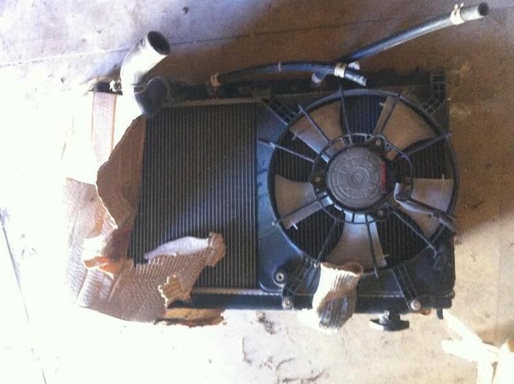 Радиатор основной Хонда Фит в Армавире 1288