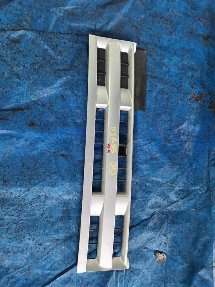 Решетка радиатора Исузу Эльф в Армавире 228299