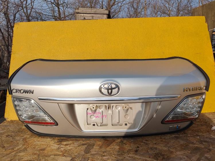 Крышка багажника Тойота Краун в Армавире 50774